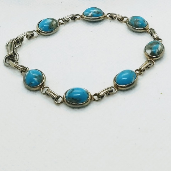 Bracelets and Earring set Faux Turquoise - Picture 3 of 4